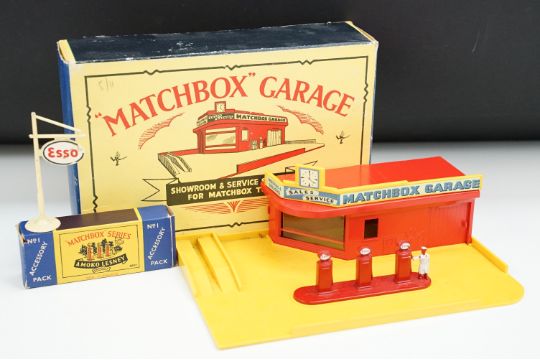 Boxed Matchbox Garage Showroom & Service Station set complete and vg, plus a boxed Matchbox Lesney - Image 1 of 12