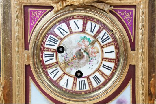 Late 19th century gilt metal porcelain painted panel mantel clock on raised feet, the panel - Image 2 of 6