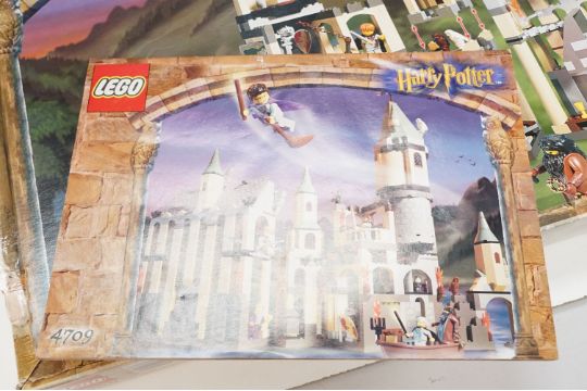 Lego - Boxed Lego Harry Potter 4709 Hogwarts Castle, appearing complete with sealed bags & - Image 5 of 8