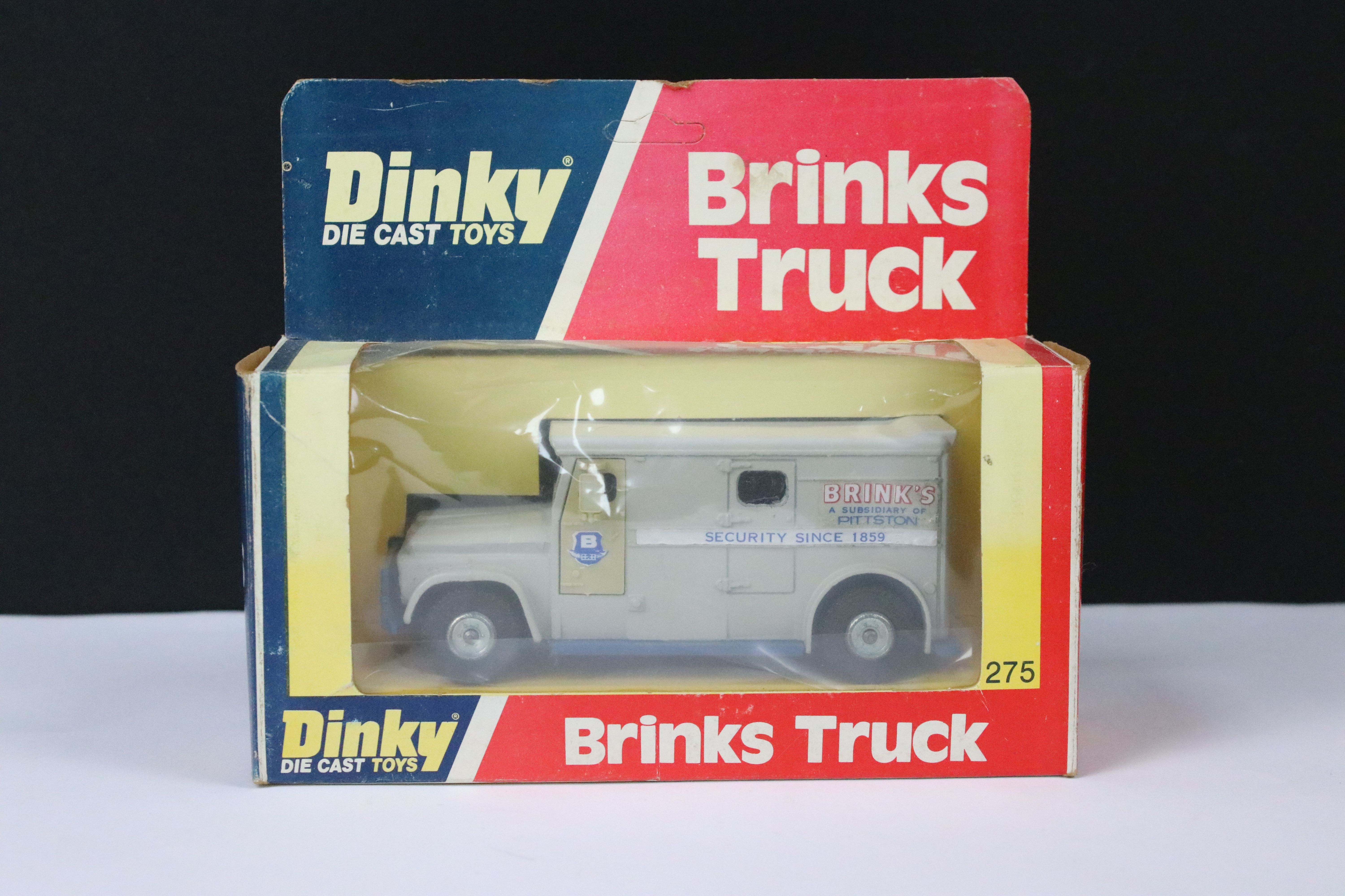 Six boxed Dinky diecast models to include Supertoys 502 Foden Flat Truck in green, 555 Fire Engine - Image 2 of 30