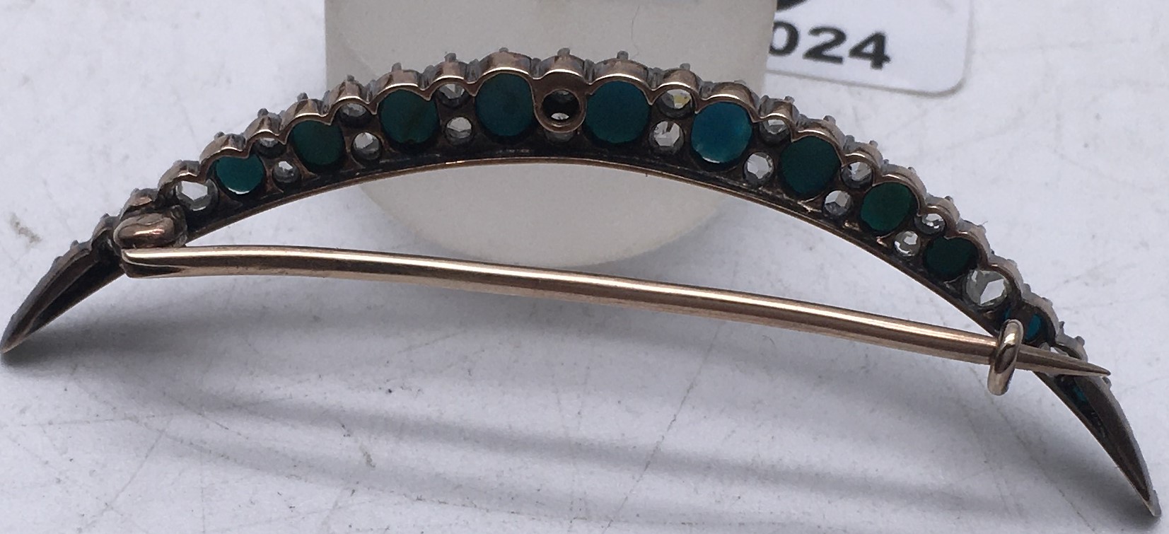 Fine Georgian period Diamond & Gold turquoise rose cut diamonds crescent shaped brooch 2.1/2 inches - Image 4 of 4