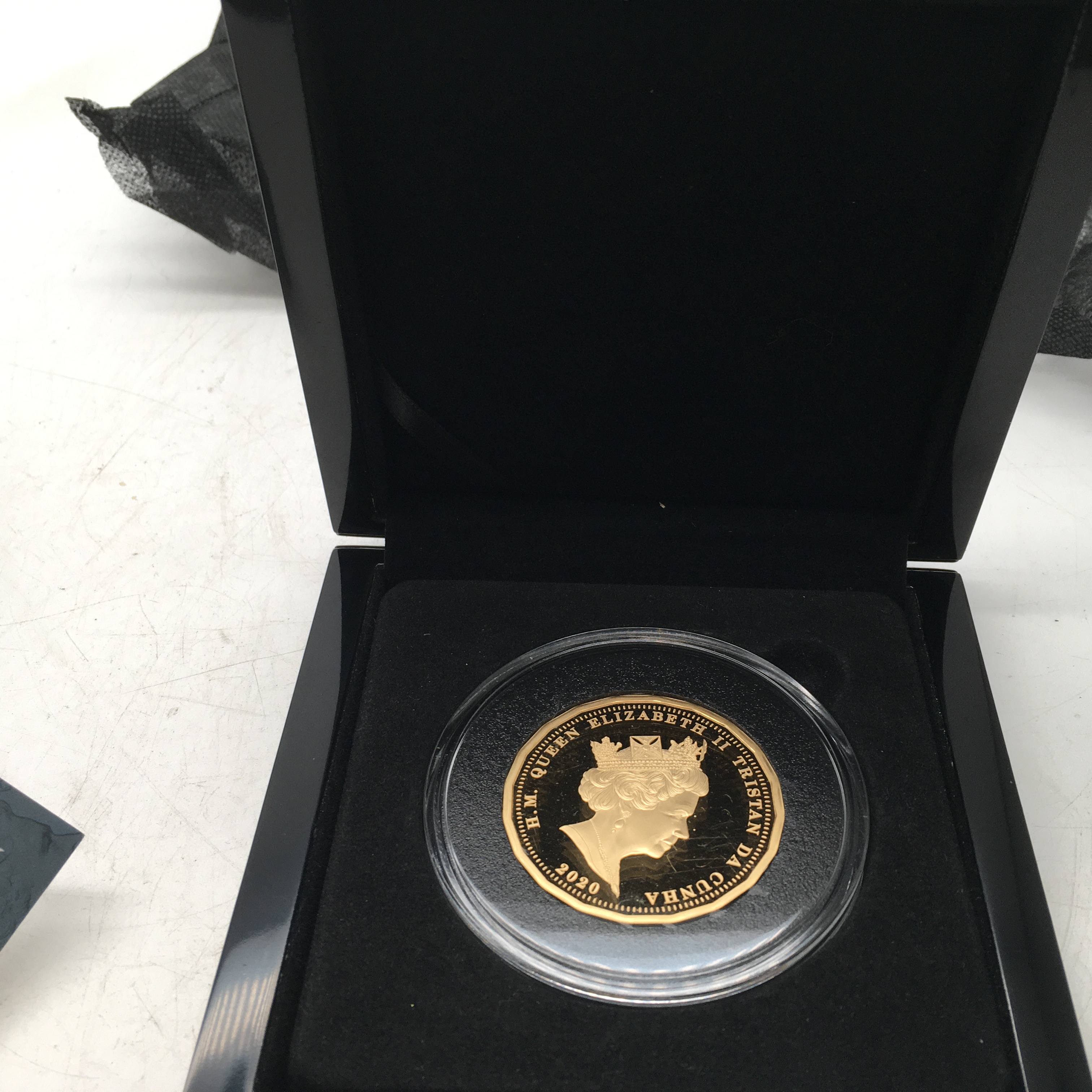 Tristan da Cunha a rare £20 coin 2020 issue celebrating EU Departure, a 20 sided coin 2.5 ounces - Image 2 of 2