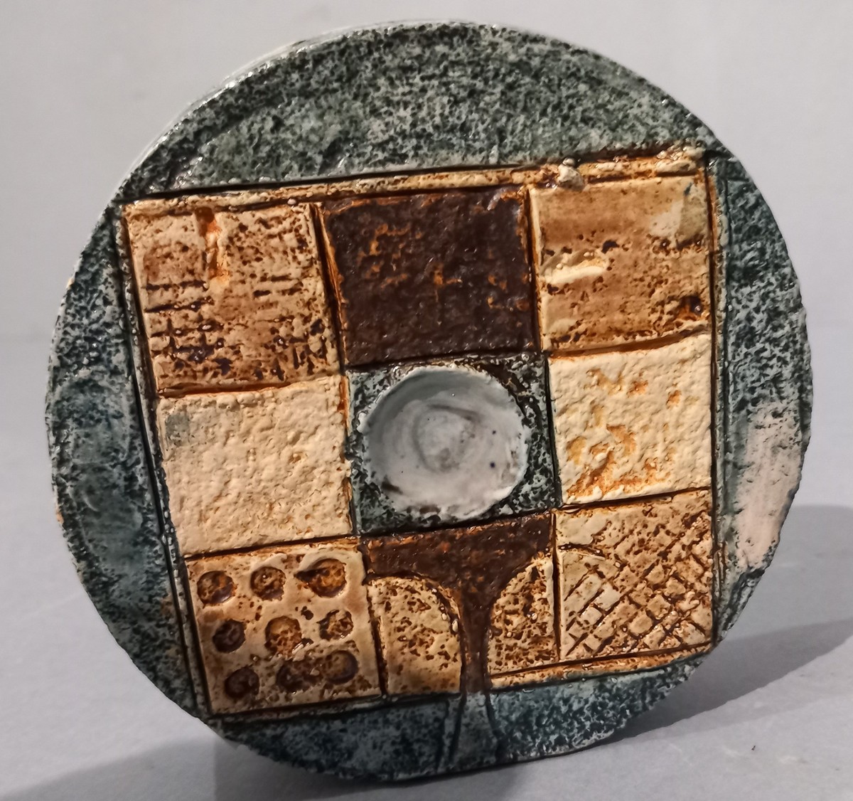 Troika Pottery, Small Wheel Vase with abstract geometric design, Signed with initials JF to base ( - Image 2 of 3