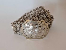 Antique Silver Chinese Mesh Belt With Engraved & Chased Dragon Detail To Buckle