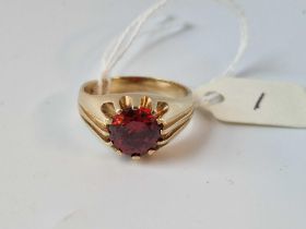 A Gents Good Red Stone Ring 9Ct Size T 6.3 Gms