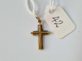 A 9Ct Cross 1.3 Gms