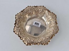 An Embossed Octagonal Dish With Plain Centre, 7 Inches Wide, Sheffield 1896 By Ws, 116 G.
