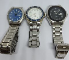 A Trio of Gents Fashion watches to include a Royal London, a St Michael and a Gul