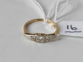 Antique Edwardian 5 stone Diamond ring in 18ct Platinum, 1.5g, size M