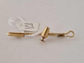 A unusual Edwardian wine dipper brooch 15ct gold 4.4 gms