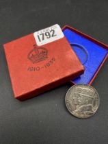 Boxed 1935 Silver Jubilee medal