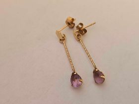 Pair of drop earrings with amethysts, 9ct