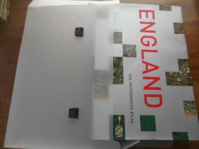 ENGLAND THE PHOTOGRAPHIC ATLAS 2001, fol. d/w with orig. plastic case