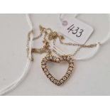 A diamond heart pendant necklace, 15 inch