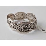 A silver Chinese panel bracelet 35g