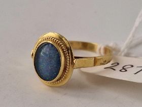 An opal doublet ring, 14ct, size O, 2.9 g