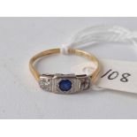 A sapphire and diamond ring 18ct gold size R 1.6 gms