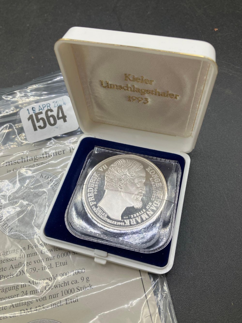 Silver .999 Medallion 25g 1990