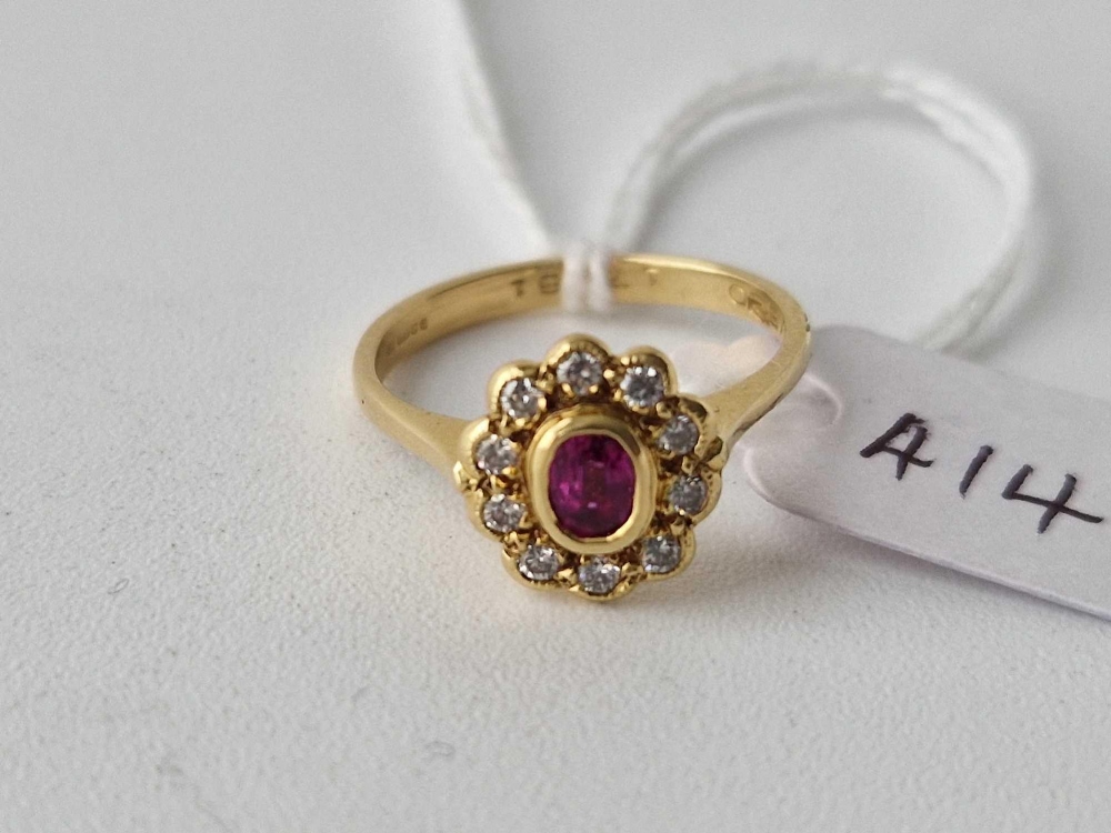 18ct hallmarked Ruby and Diamond cluster ring, size M, 3.5g. - Image 2 of 3