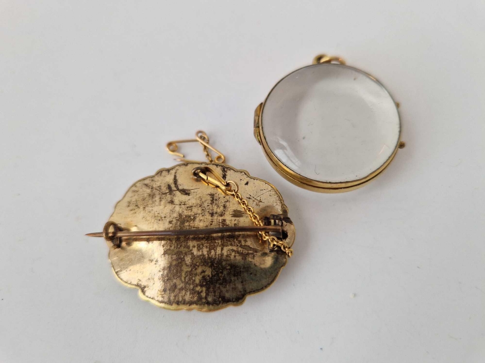 An antique mourning brooch and double sided locket - Image 2 of 3