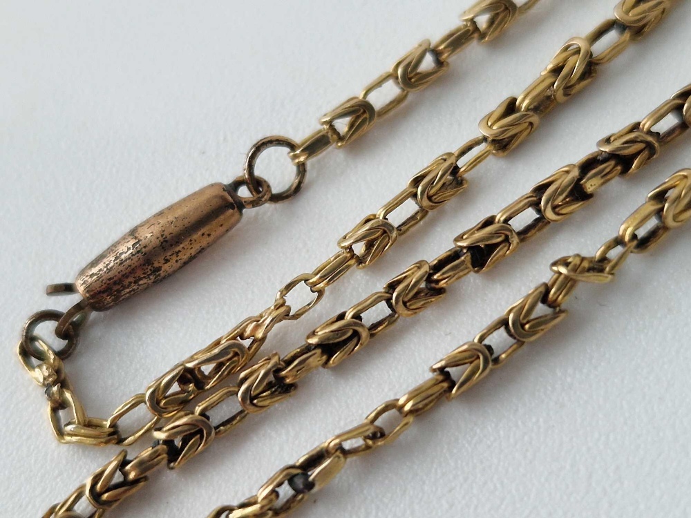 A fancy 9ct chain with gilt metal clasp and O rings 5.5g inc - Image 2 of 2