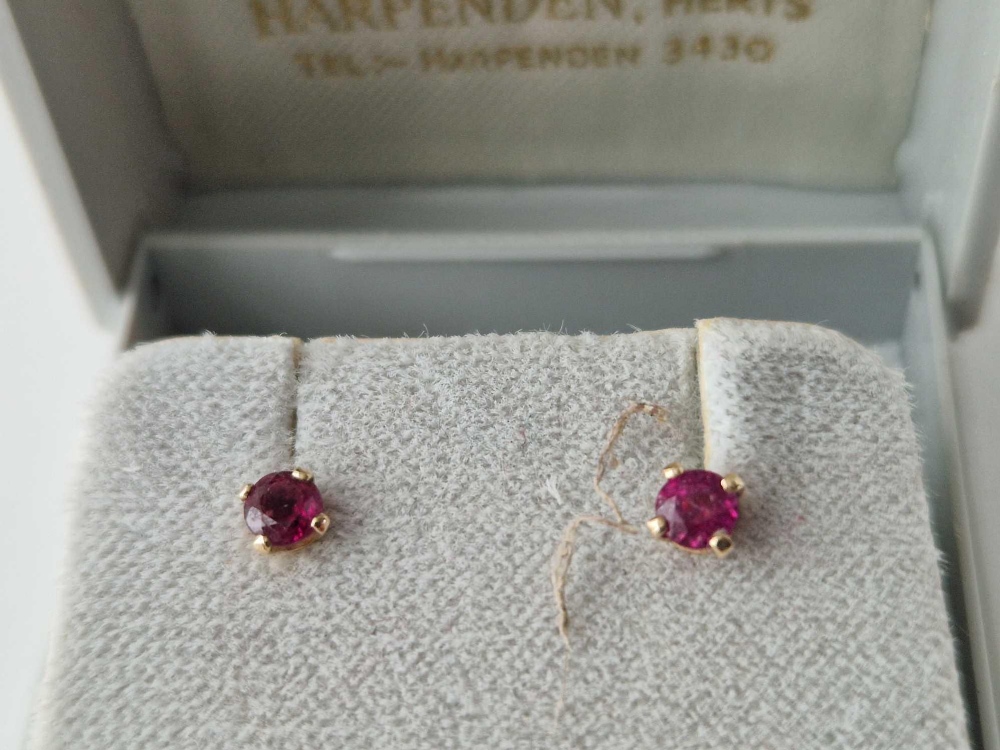 A pair of ruby ear studs 9ct - Image 2 of 2