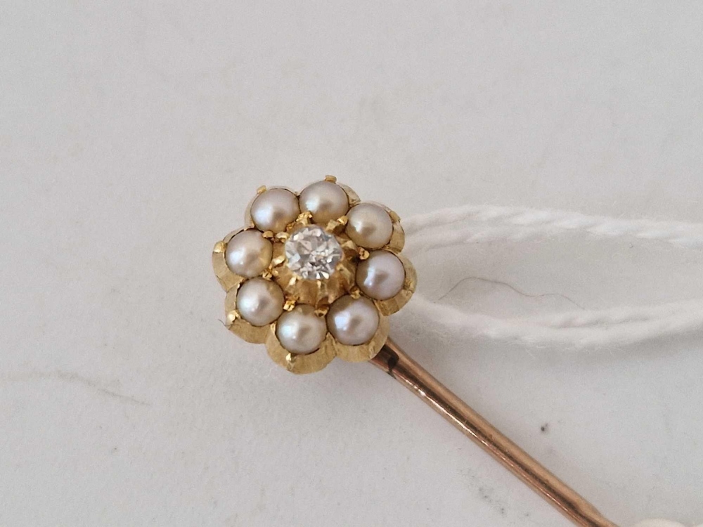 Pretty antique diamond and pearl stick pin in screw top high ct