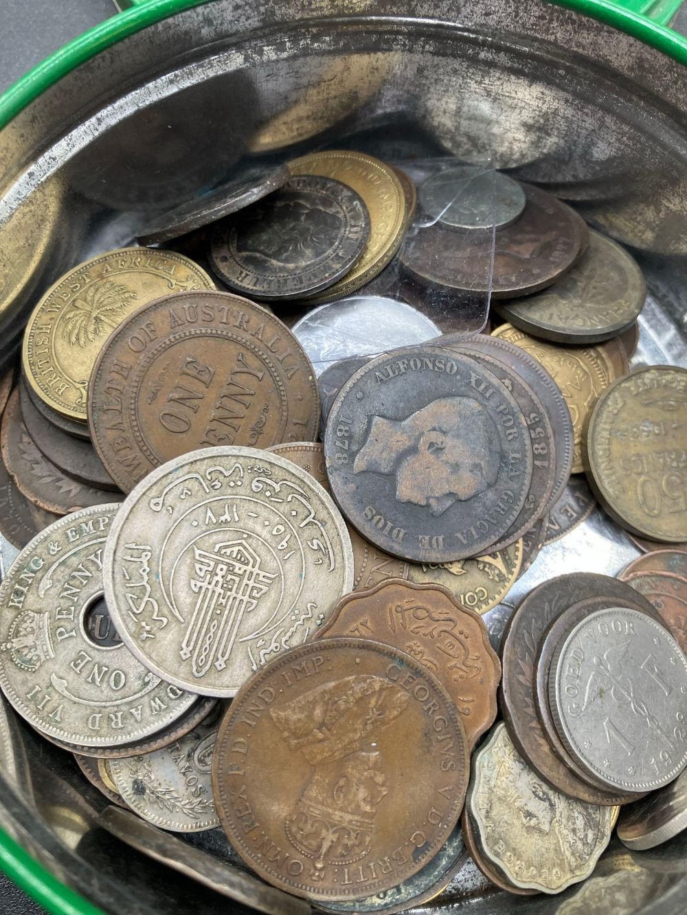 A round tin of assorted coins - Image 2 of 2