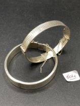 Two hinged silver bangles 40g