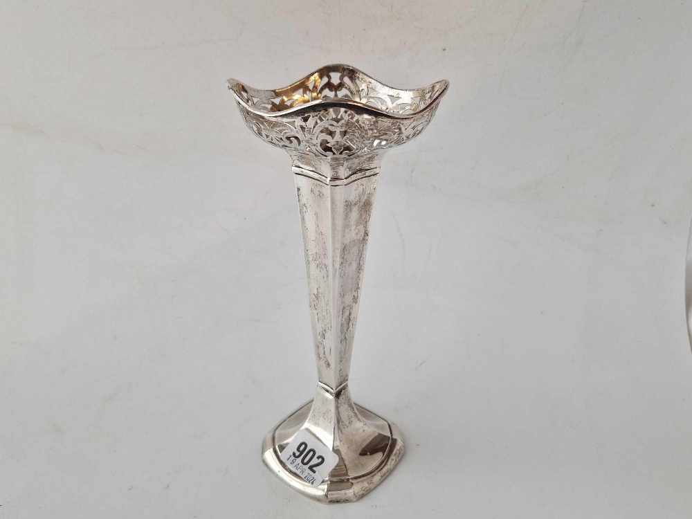 A spill vase with pierced rim tapering stem, 9" high, Birmingham 1932