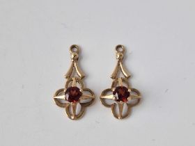 A pair of garnet drop earrings (no wires) 9ct, 1.5 g