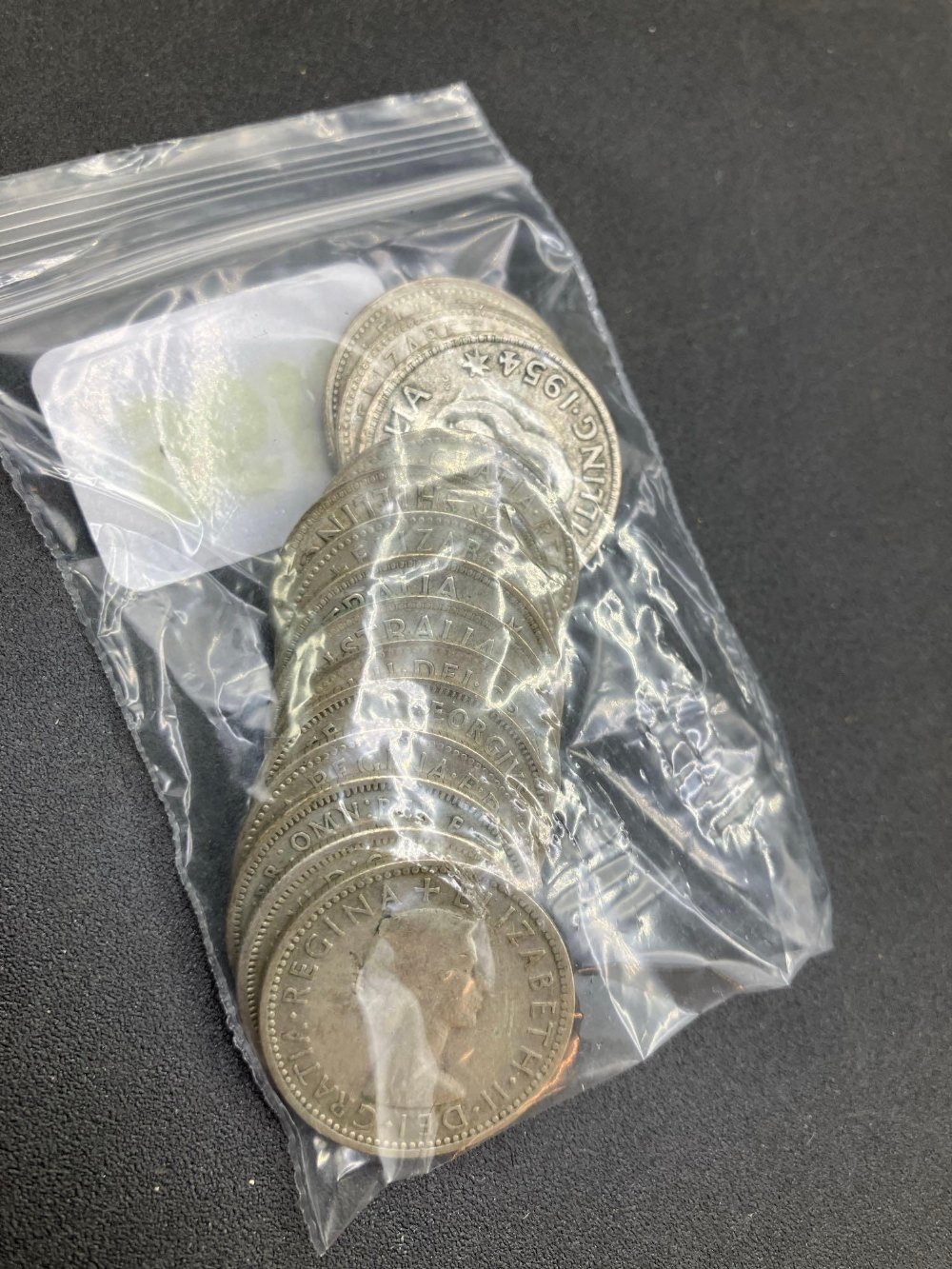 15 Australian silver shillings 84 - Image 2 of 2