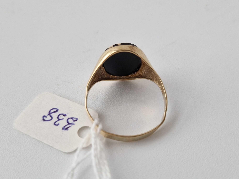 An onyx 9xt signet ring size X 3g - Image 2 of 2