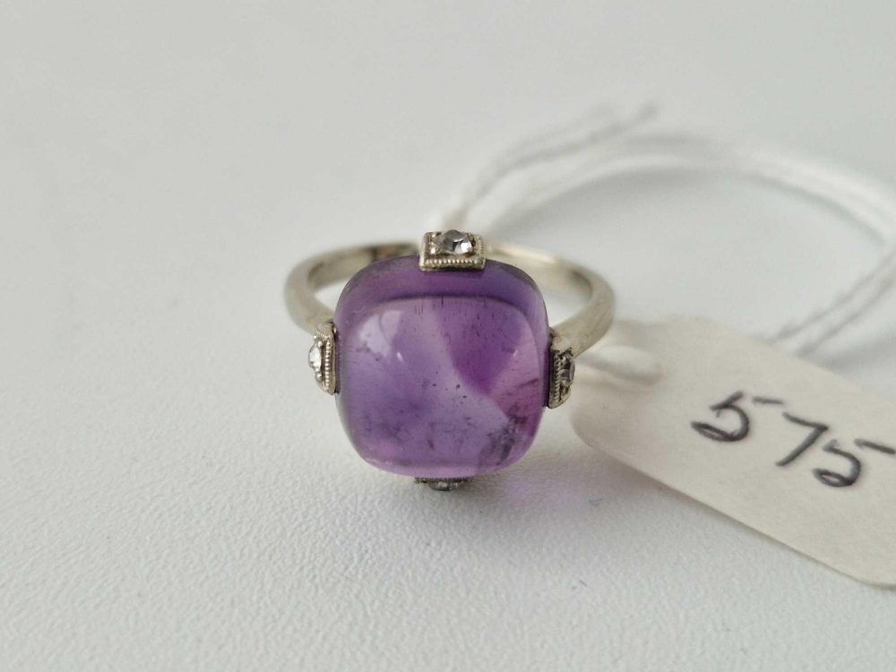 A white gold cabochon amethyst ring 9ct size K 3.5 gms - Image 2 of 2