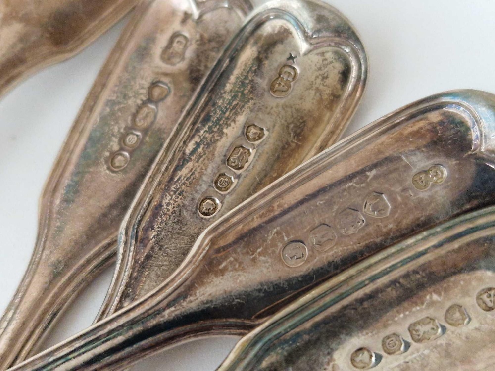 A set of six heavy Victorian fiddle thread pattern tea spoons, London 1849 by GA, 172g - Image 3 of 3