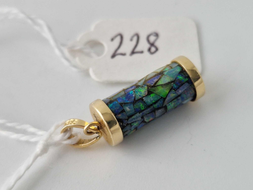 A doublet mosaic pendant, 14 ct - Image 3 of 3