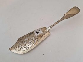 An early Victorian fiddle thread fish slice with pierced blade, London 1840 by WE, 202g