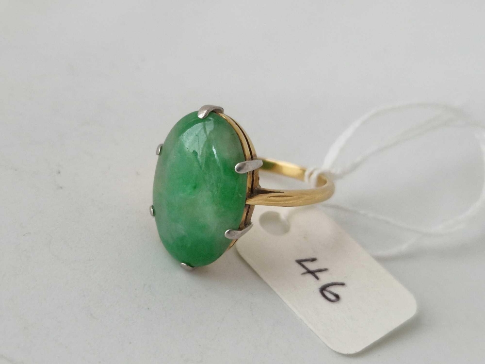 Very fine, 1920s, Jade single stone ring set in 18ct Platinum Size P 4.7g