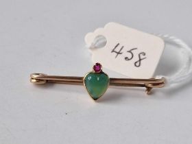 A Victorian heart brooch, set with ruby and chalcedony, 9ct, 2.1 g
