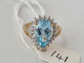 Very pretty large pear-shaped, aquamarine and diamond dress ring 9ct Size O 3.6g