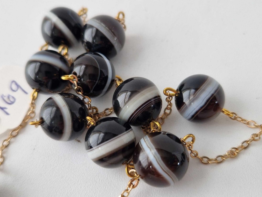 A banded agate style glass bead necklace 28” - Image 2 of 2