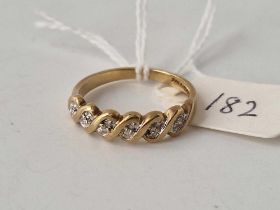 A half hoop fancy diamond ring, 9ct, size Q, 2.7 g