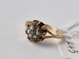 An antique gold enamel and pearl ring, 18ct, size O, 3.1 g