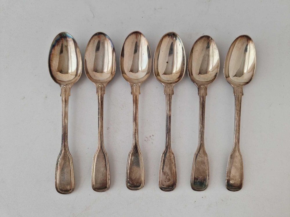 A set of six heavy Victorian fiddle thread pattern tea spoons, London 1849 by GA, 172g