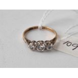 A three stone ring 9ct size L 1.5 gms