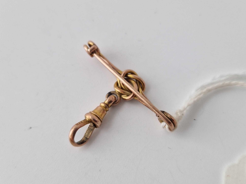 A Victorian rose gold knot brooch with suspended dog clip 9ct 2.6g - Image 3 of 3