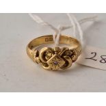 A knot ring set with diamond, 18ct, size Q, 5.1 g