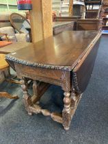 Large heavy oak gate leg table of 17th C design