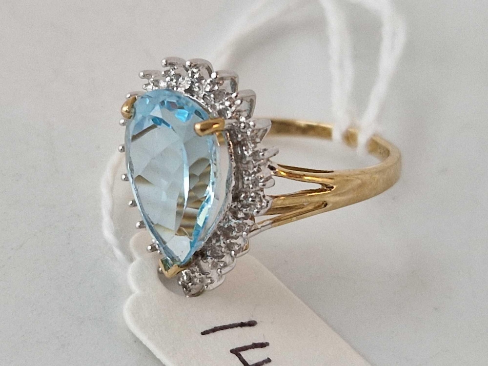 Very pretty large pear-shaped, aquamarine and diamond dress ring 9ct Size O 3.6g - Image 2 of 3