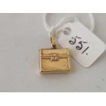 A handbag charm, 9ct, 1.5 g